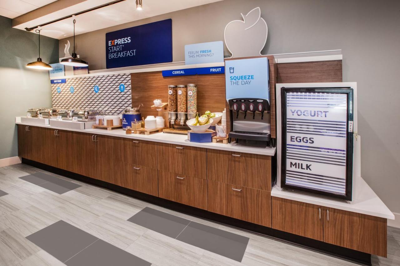 Holiday Inn Express - Cabot By Ihg Bagian luar foto
