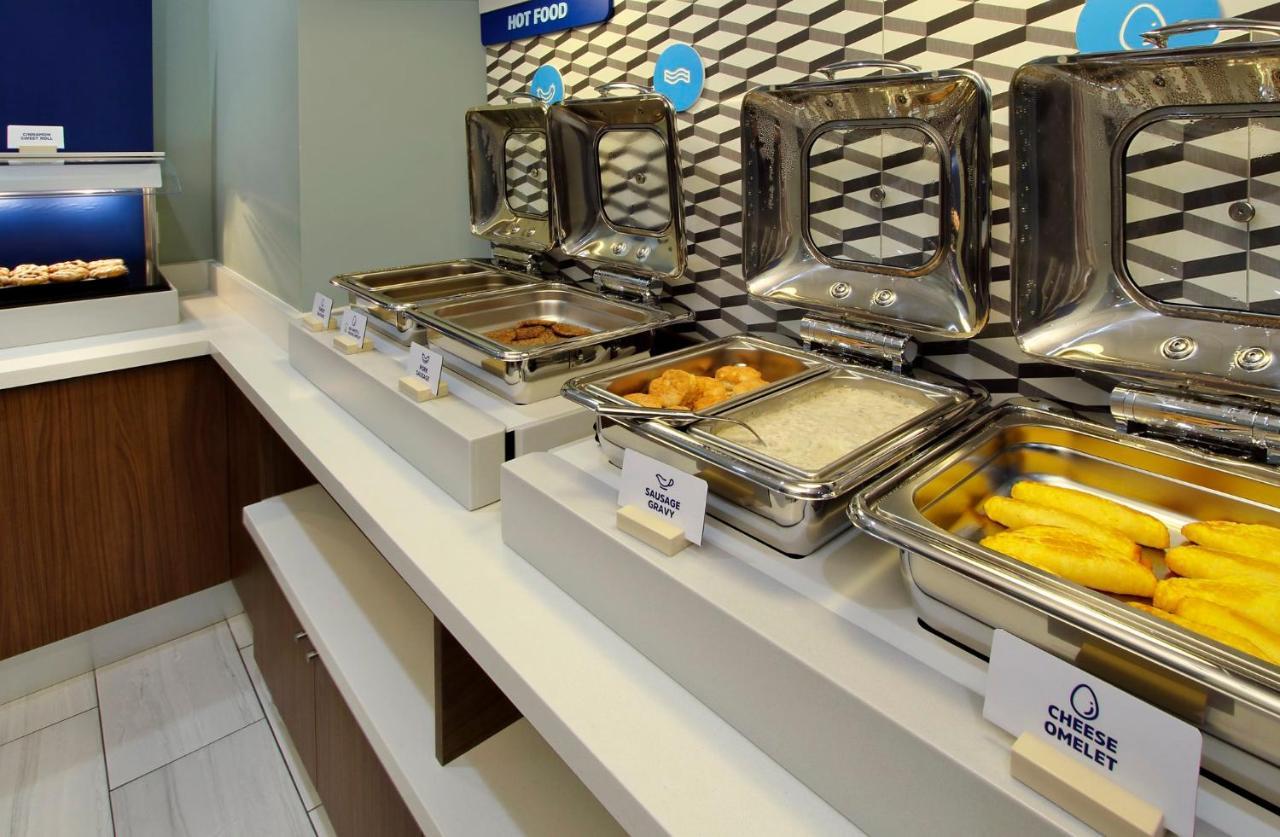 Holiday Inn Express - Cabot By Ihg Bagian luar foto